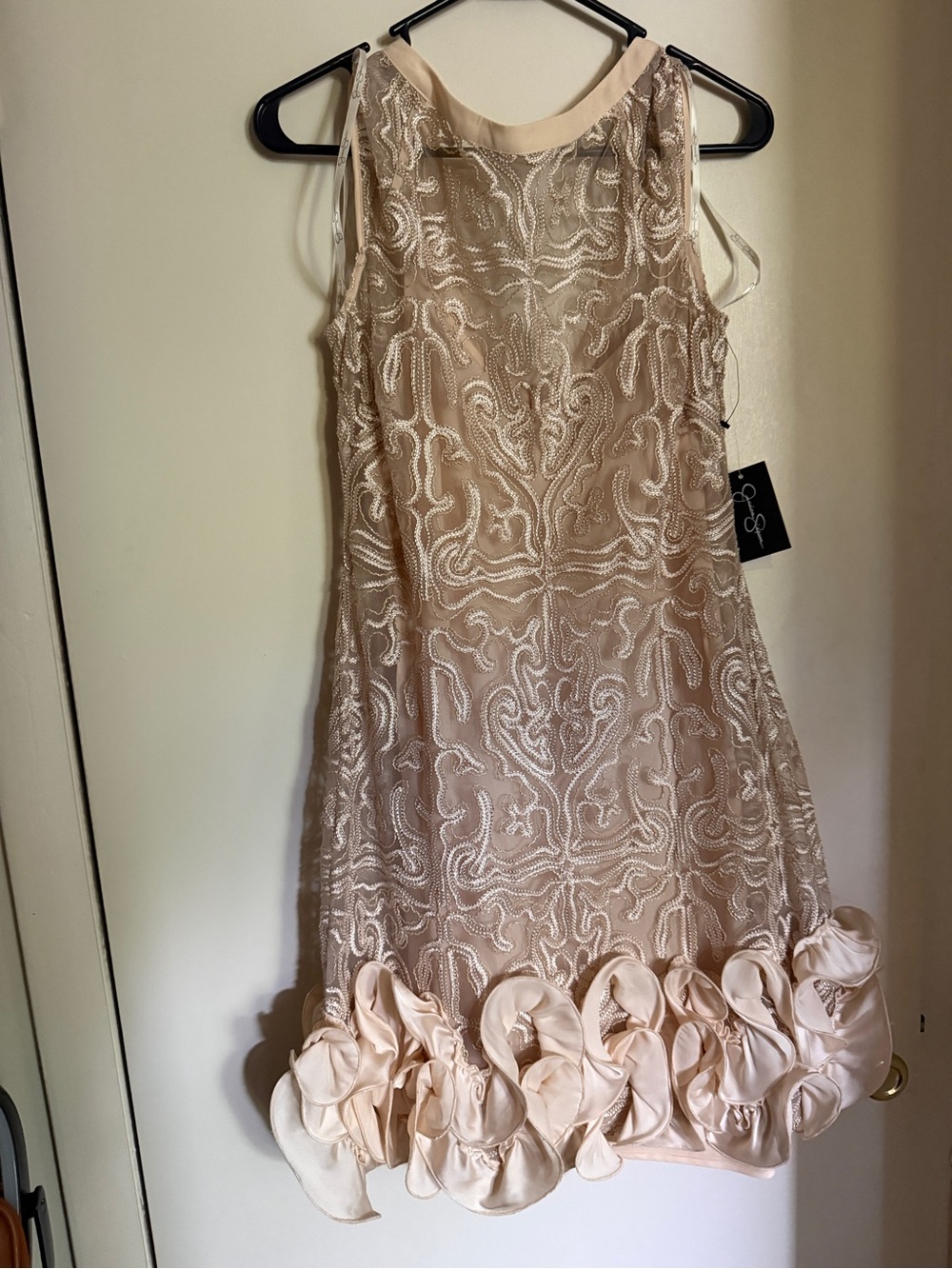 Elegant Beaded Sleeveless Cocktail Dress in Blush